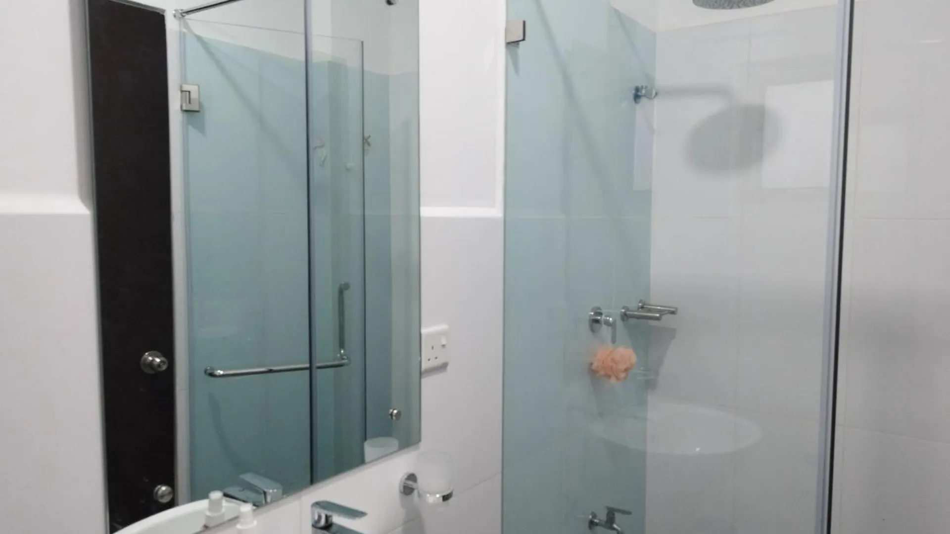 Vienti Serene Villa - Luxury Apartment Residence نيجومبو