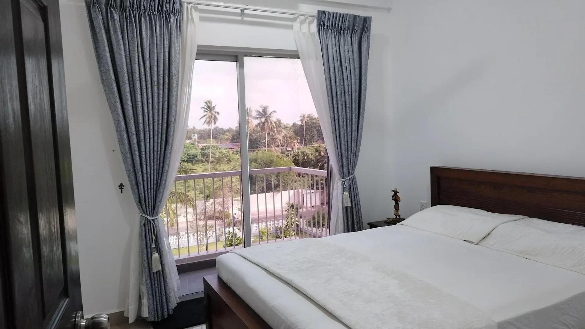 Vienti Serene Villa - Luxury Apartment Residence نيجومبو